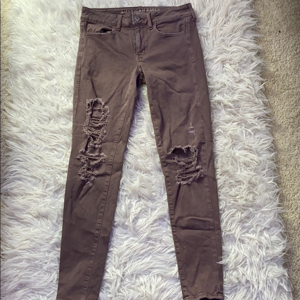 ✨American Eagle distressed jeans✨